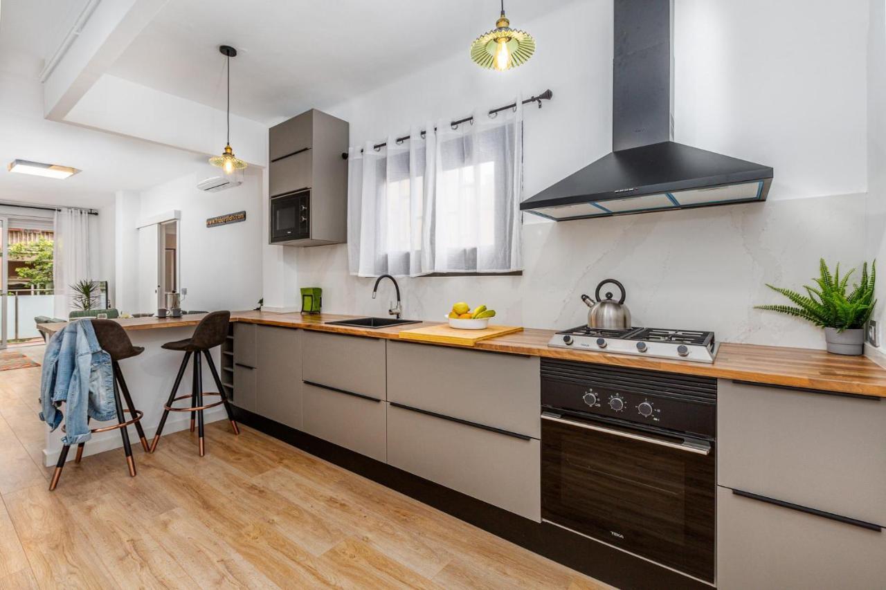 Simply Stunning - Hidden Gem, Heart Of Poble Sec Apartman Barcelona Kültér fotó