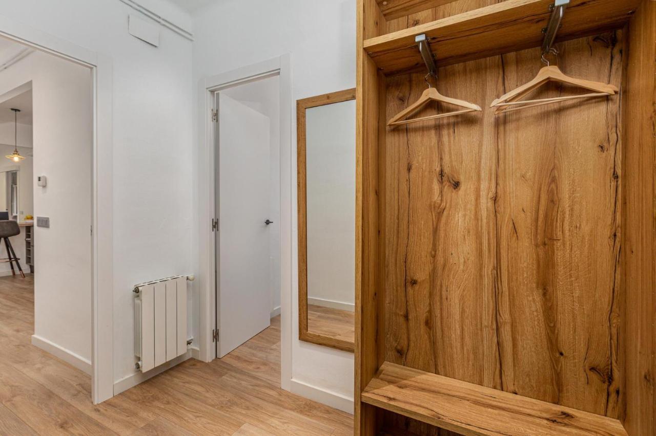 Simply Stunning - Hidden Gem, Heart Of Poble Sec Apartman Barcelona Kültér fotó